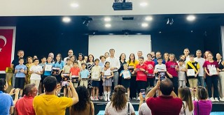 6 Ayda 6 Kitap Okudular, Ödüllerine Kavuştular