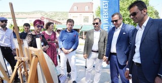 Kadın El Emeği Sergisinin Açılış Kurdelesi Kesildi