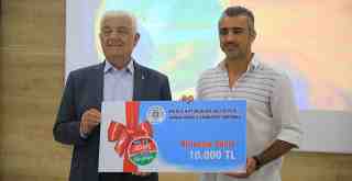 Büyükşehir Karikatür Yarışması Ödül Töreni Yapıldı